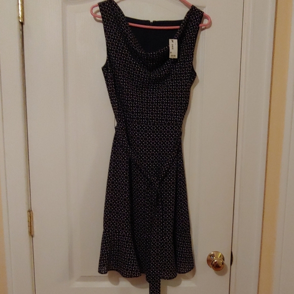 The Limited Dresses & Skirts - NWT Dress Size 6 The Limited Dress